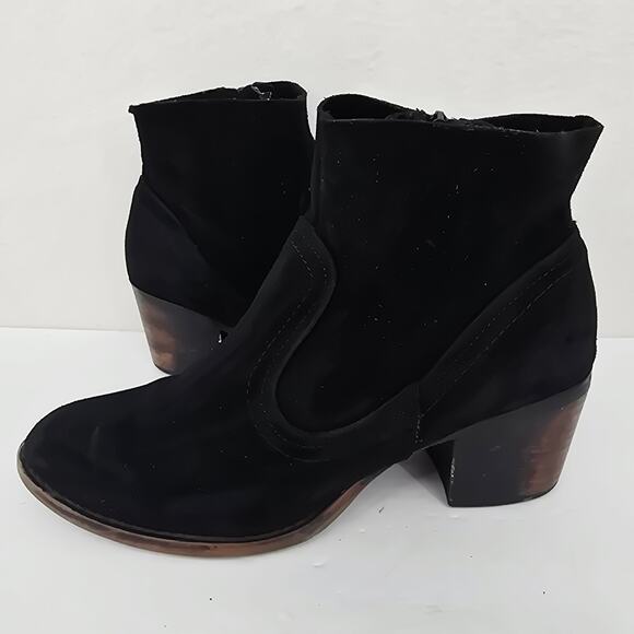 Soho Cobbler Suede Ankle Booties Black 7.5 - Picture 4 of 10
